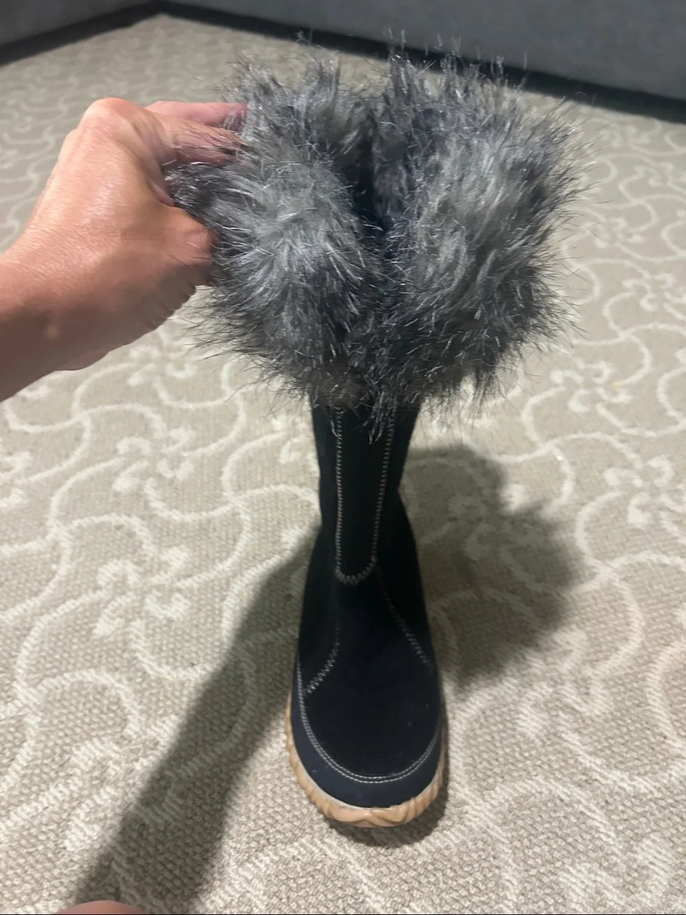 Sorel Tall Black Winter Boots with Gray Faux Fur Cuff size 7 like new